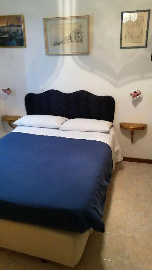 Alloggi Alla Scala Del Bovolo Venice Guest house